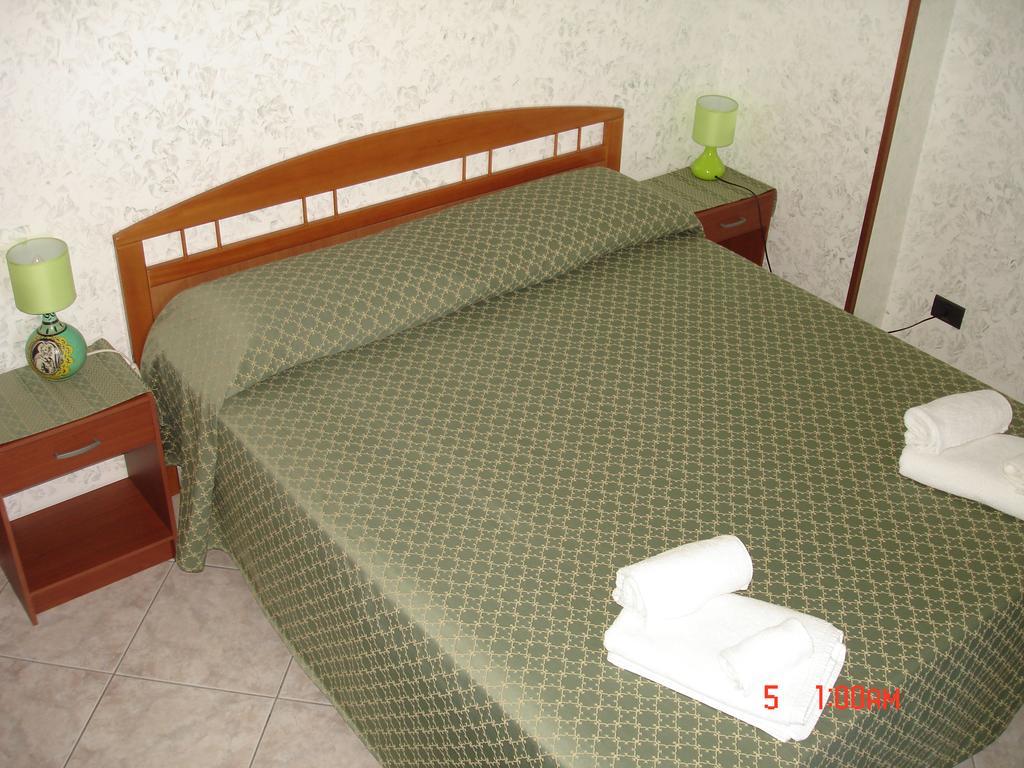 B&B Garzia Маринелла Экстерьер фото